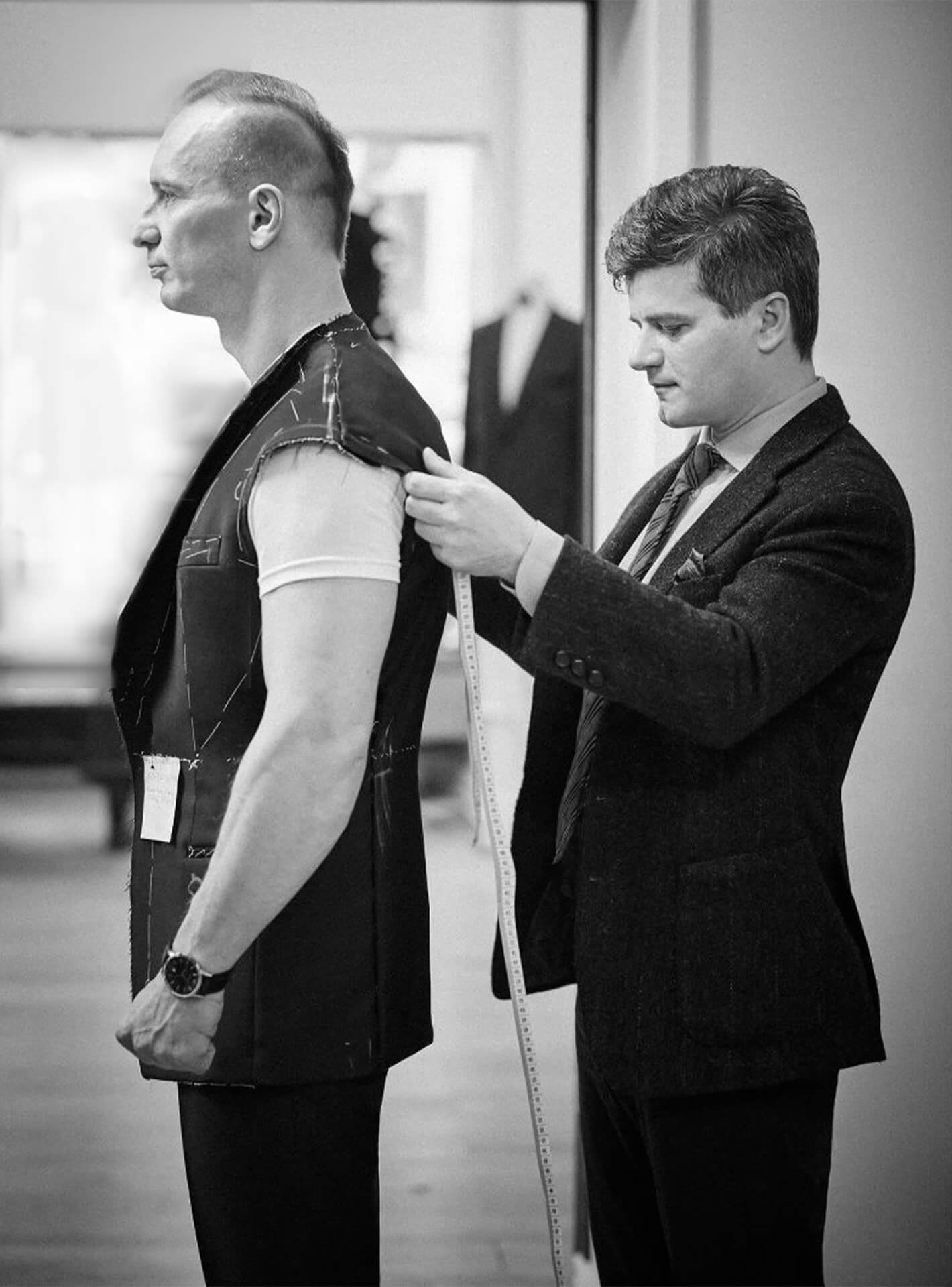 Szycie garniturów i marynarek na miarę